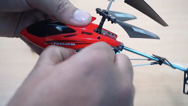 Kids Play with RC Helicopter 2 4G 4Ch Remote Control Toys Helicopter for kids!!