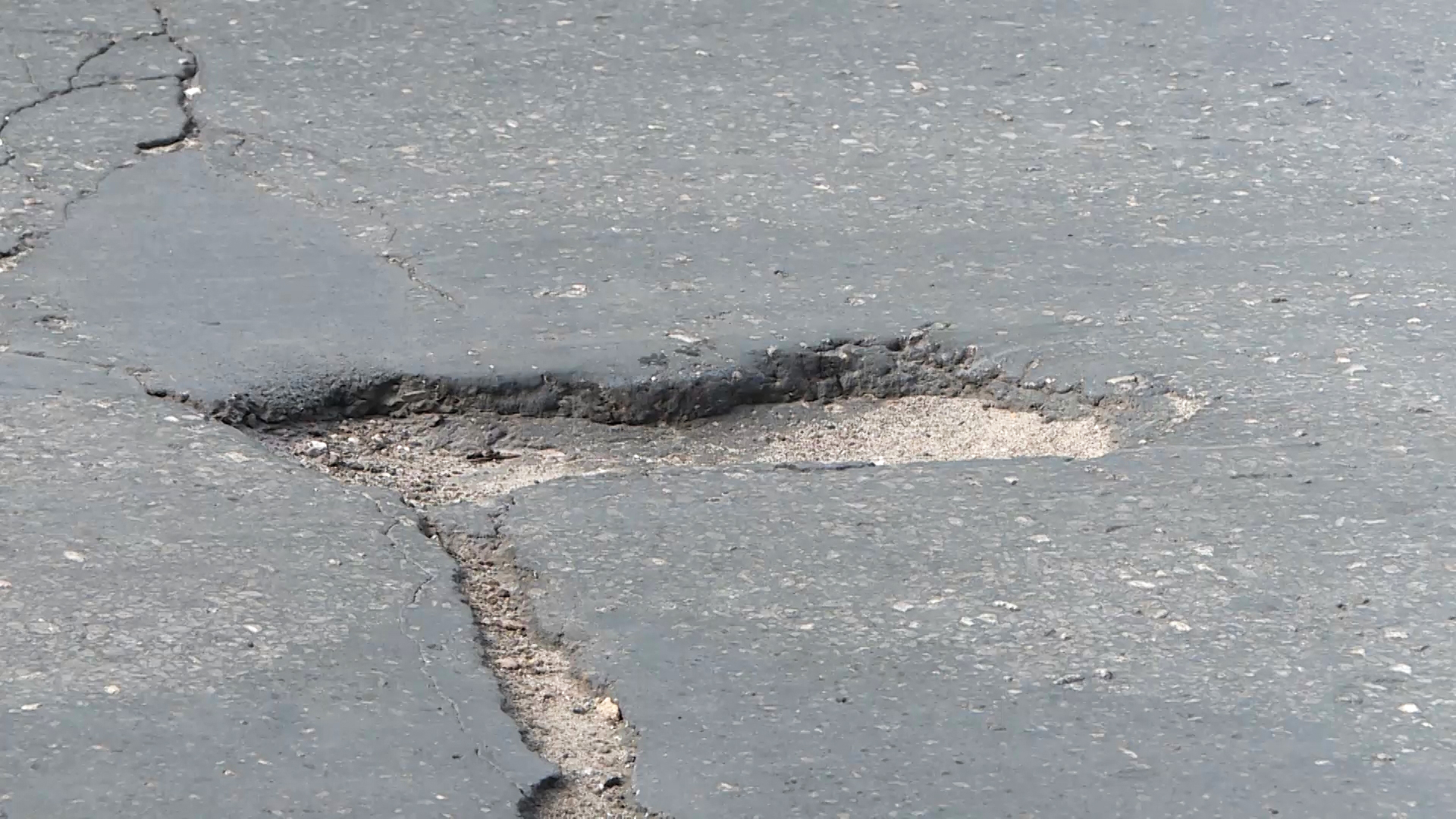 На ремонт дорог в Рязани выделили 394 миллиона рублей