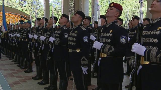 На территории государственной резиденции «Куксарой» проходит церемония официальной встречи Президент