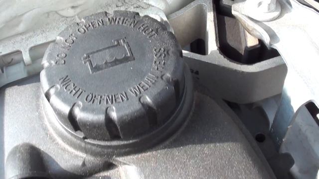 Mercedes B Class W246 Engine Coolant Top Up Location