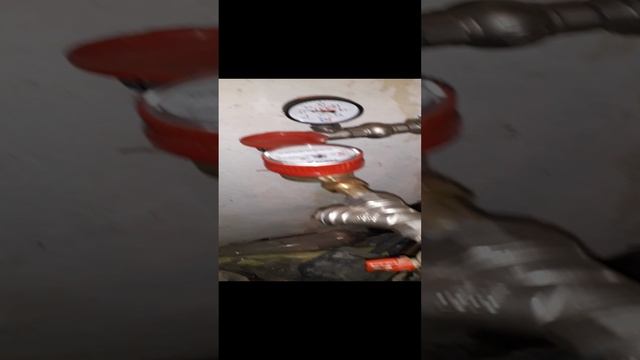 Установка насоса повышающего давление холодной воды в квартире