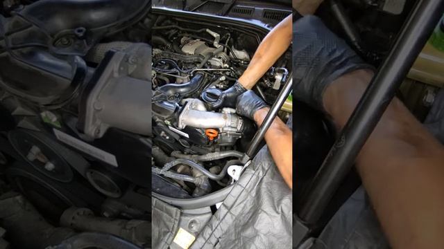 Снятие форсунок VW Tuareg 3.0 V6. Без комментариев.