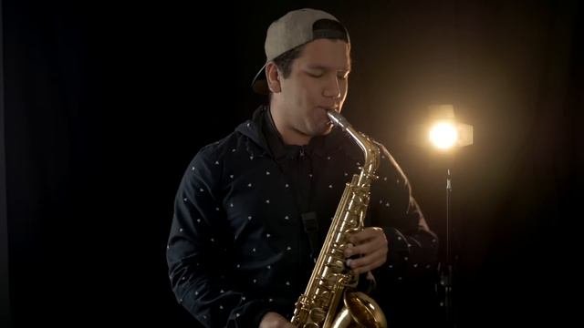 Ed Sheeran - Shape Of You Saxophone Cover Remix by Samuel Solis Live Session Music