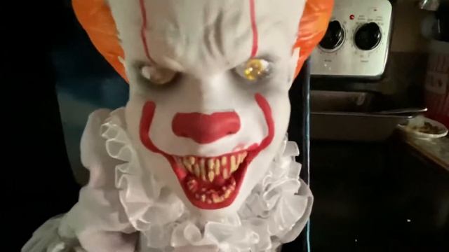 Spirit Halloween 2020 Pennywise Side Stepper