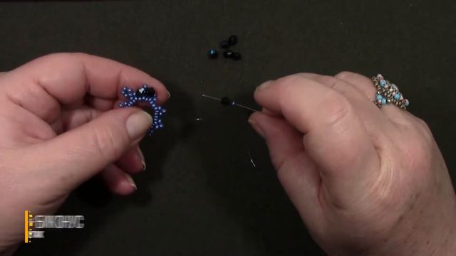 Серьги из бисера  бисер биконусы 