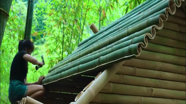 20 дней строительства хижины в бамбуков