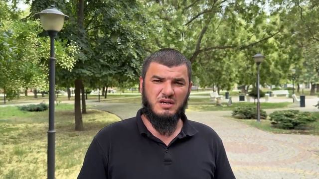 Командир спецназа«Ахмат»Апти Алаудинов опубликовал видео с извинениями чеченца, заехавшего на пляж в