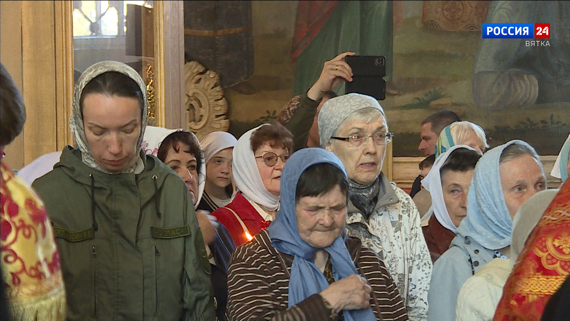 Сотни кировчан стали участниками молебна о Победе
