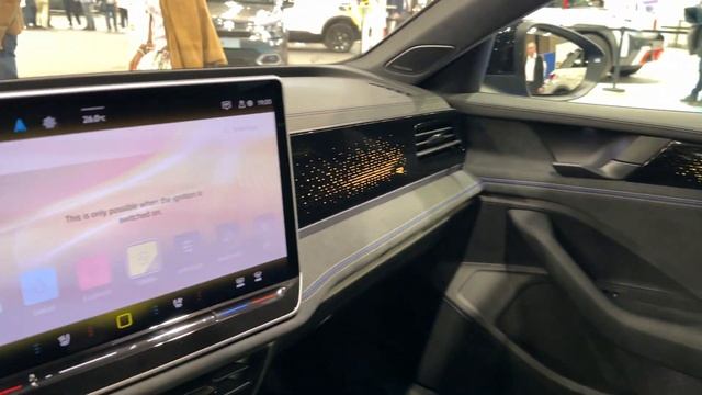New VOLKSWAGEN PASSAT 2024 - INTERIOR details, practicality & new INFOTAINMENT system