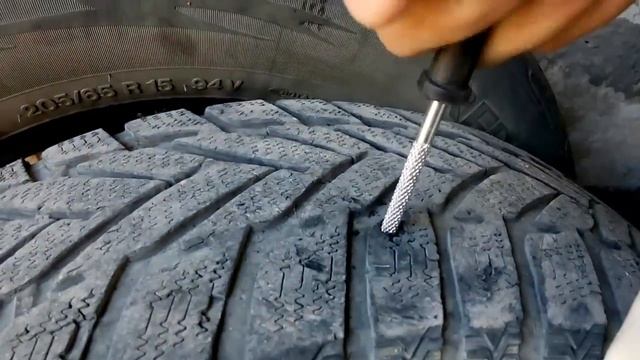 Как заклеить автомобильное колесо в домашних условиях