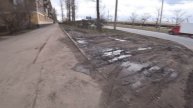 Неправы водители, которые так паркуются, или власти, которые не делают парковки?