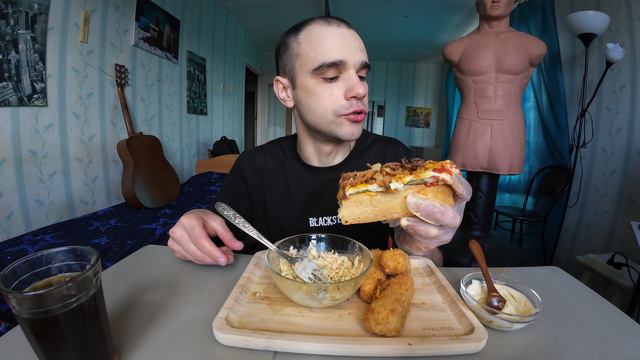 МУКБАНГ БУРГЕР / ХОТ - ДОГ / СЫРНЫЕ ПАЛОЧКИ / FAST FOOD / САЛАТ / ОБЖОР / EATING MUKBANG ASMR АСМР