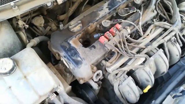Ford Focus сломалась свеча зажигания, удаление