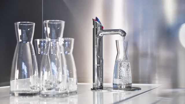 Система питьевой воды Zip HydroTap от CLAGE