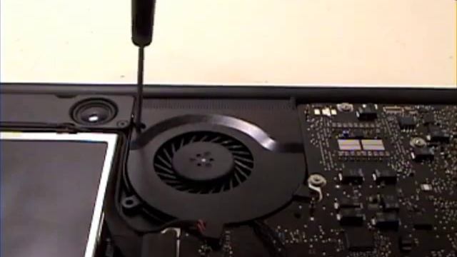 How to Remove the Macbook Pro 13 Inch Fan