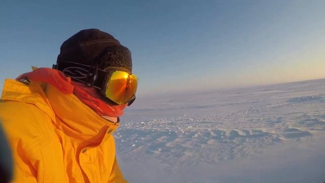 В погоню за заветным уловом  ранним морозным утром.