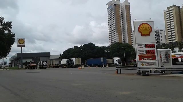 Posto shell  no jardim Goiás em Goiânia. ...