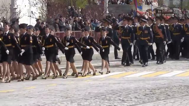 Золушка на параде Победы в Екатеринбурге