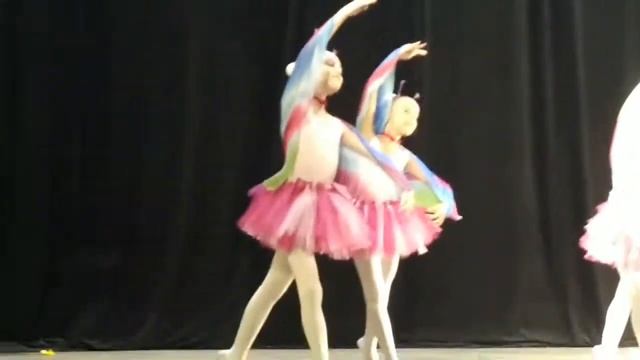 Выступление в Филармонии : танец Бабочки  Одесса Украина школа балета Dance Butterflies children
