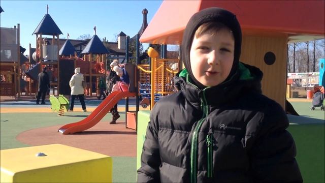 На детской площадке! Неожиданно...VLOG Умник-Разумник