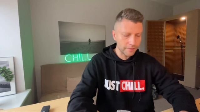 Одиночество, Психотерапия, Советский Союз, Tik Tok и Swedish House Mafia. Виртуальный Facebook.