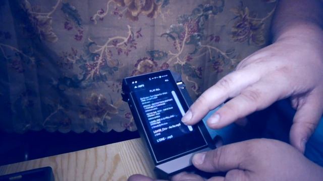 Astell & Kern AK240 - Полный Обзор премиум плеера от iRiver и сравнение с Ibasso DX100
