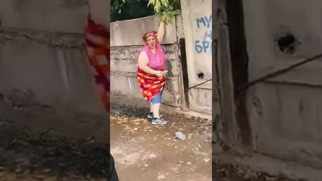 Бедные соседи?