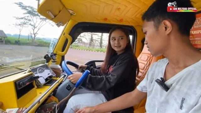 ?RENDI ANDIKA NGAJARIN LEDIES CANTIK BAWA TRUCK‼️PAKE TRUCK WAHYU ABADI 01‼️LANSUNG BISA‼️