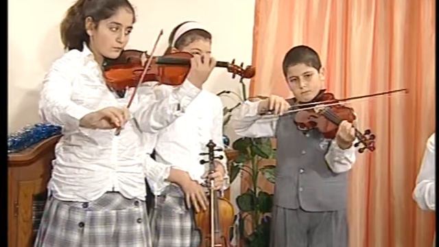 Андантино -  муз. А. Хачатурян