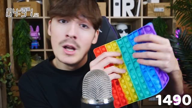 ASMR 3000 TRIGGERS IN 8:59 - WORLD RECORD