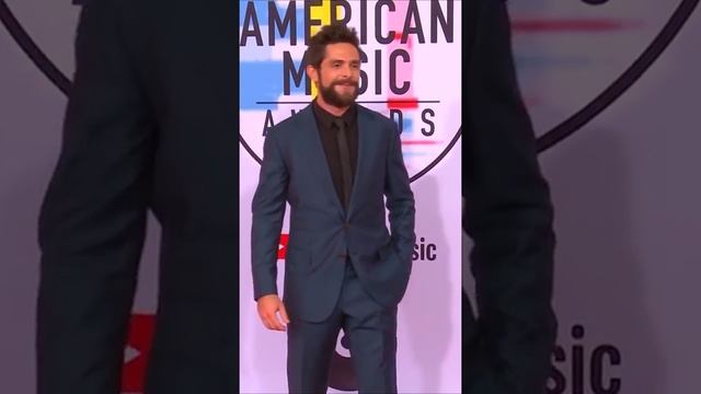 2018 Red Carpet Music Awards Super Star Fashion Show American Music (56)