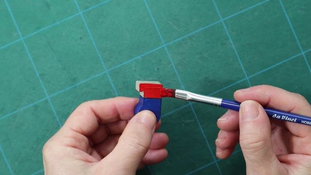 Spider-man LEGO fai da te. Realizza una minifigure personalizzata in cartone riciclato