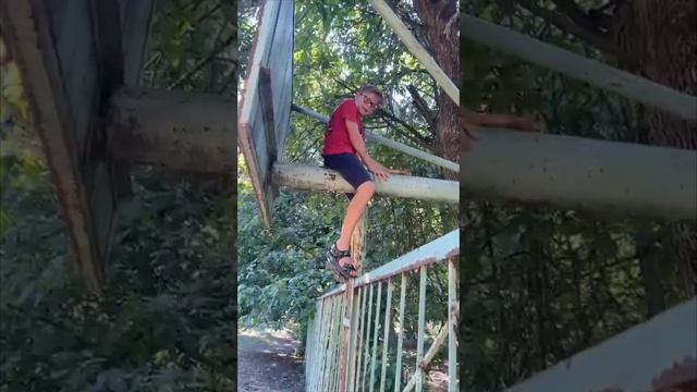 ЖТО ЗА ЖЕСТКИЙ ПАРКУР