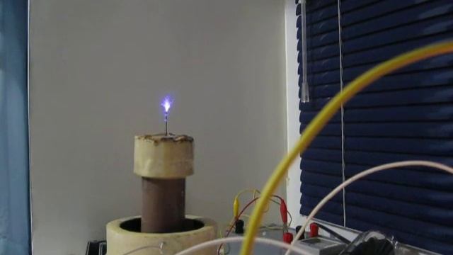 Ламповая катушка Тесла на ГК-71.  VTTC. Tesla coil on GK71.