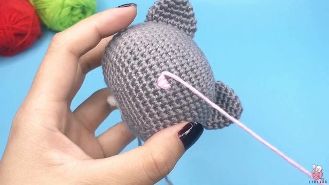 Easy Cat Amigurumi tutorial (2/4)- Sew the mouth, nose and cat's whiskers