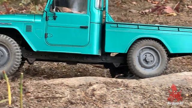 FMS 112 Toyota FJ45 On the Trails