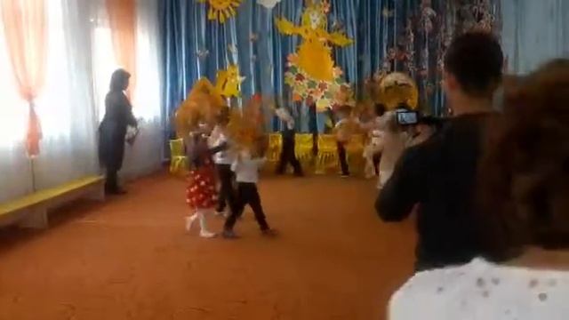 Старшая группа осенний бал 2016