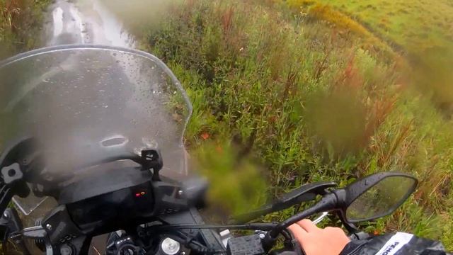 RIDING thru BROMO & Tumpak SEWU waterfall