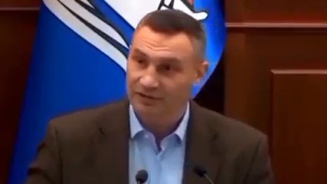 Кличко пытается сказать что-то важное