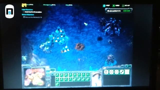 Starcraft 2 Asus Eee 1215B AMD Fusion