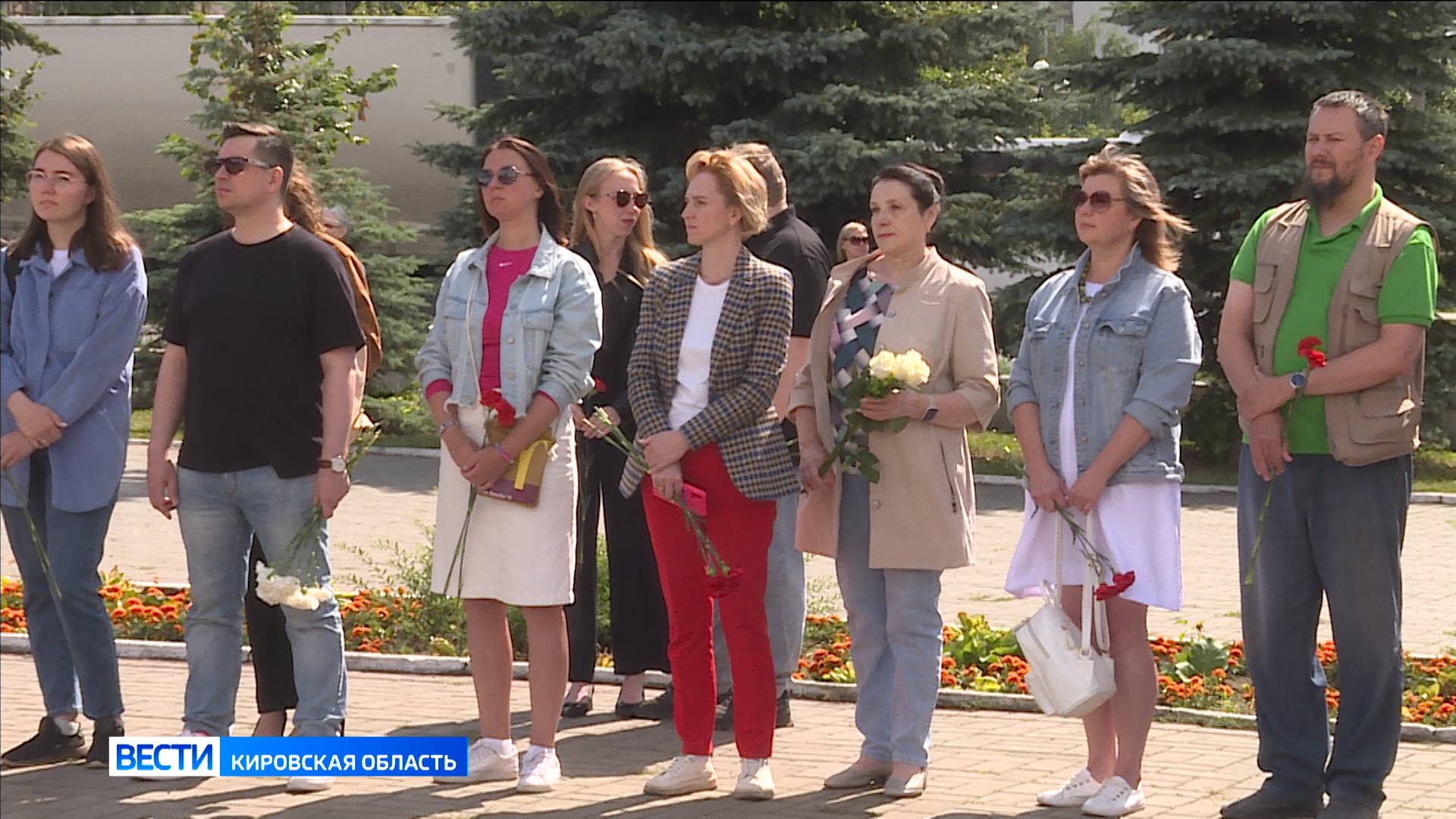 В Кирове прошла акция в память о погибших детях Донбасса