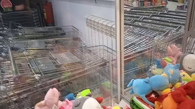 Играем в автомат " Хватайка "