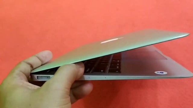 Laptop Bekas MacBook air 11 inch Early 2015 second Singapore Laptop Murah