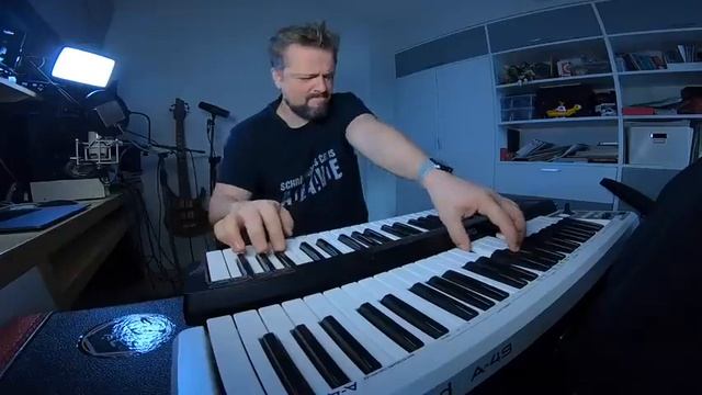 ТРАВА У ДОМА COVER by Pushnoy Zhuchkov  .mp4