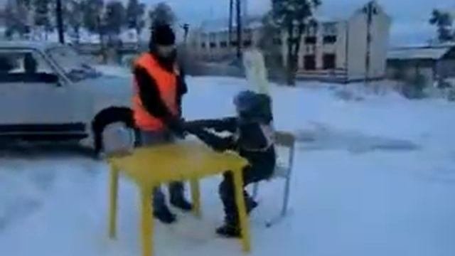 Жми на газ и на курок. Новый вид спорта в Ноябрьске