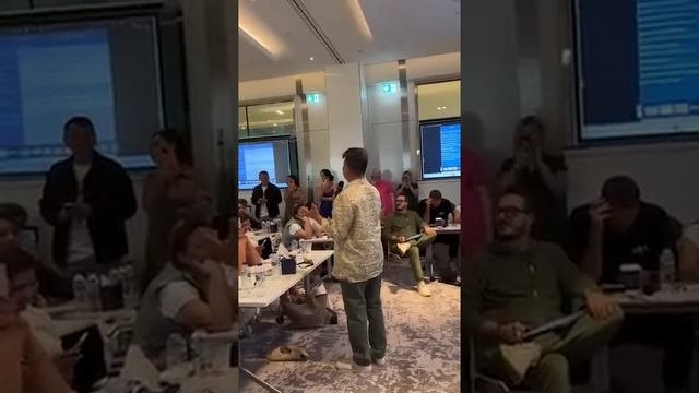 СМОТРЕТЬ ВСЕМ ???Проф Поток в Дубай: Эмоции в Субъективной Реальности. ЖАНАТ КОЖАМЖАРОВ