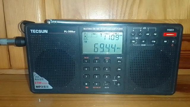 Прием Радио Брест  на 69.44 МГц из Слонима за 120 км. Антенна Ремо BAS-1357 на высоте 5 м.