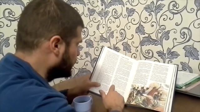 На какие деньги Сергий Алиев создает свои проекты - ФРАГМЕНТ ИЗ ФИЛЬМА "ЧЕМ ЖИВ ЧЕЛОВЕК"