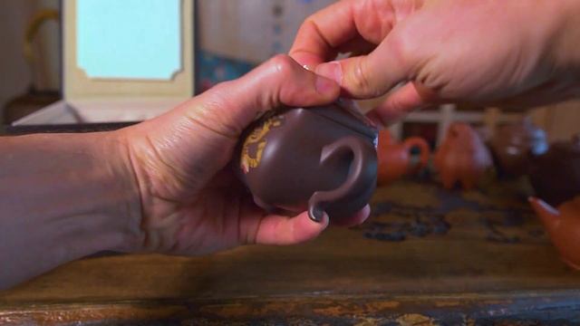 56 (!) исинских чайников и 12 фарфоровых пиал ручной работы. Рекордная распаковка года!