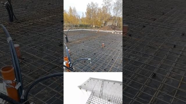 Монтаж монолитной плиты пола. Стройка одноэтажного дома с плоской крышей.